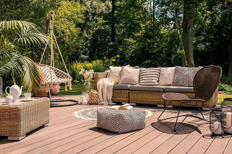 15 Outstanding Decking Ideas To Inspire Your Garden Transformation