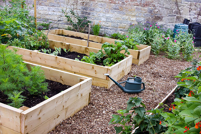 24 DIY Raised Garden Bed Plans &amp; Ideas That You Can Build ...