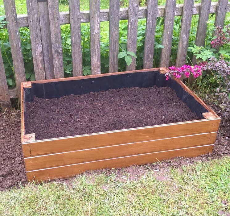 Neat Classic Raised Bed Planting Box